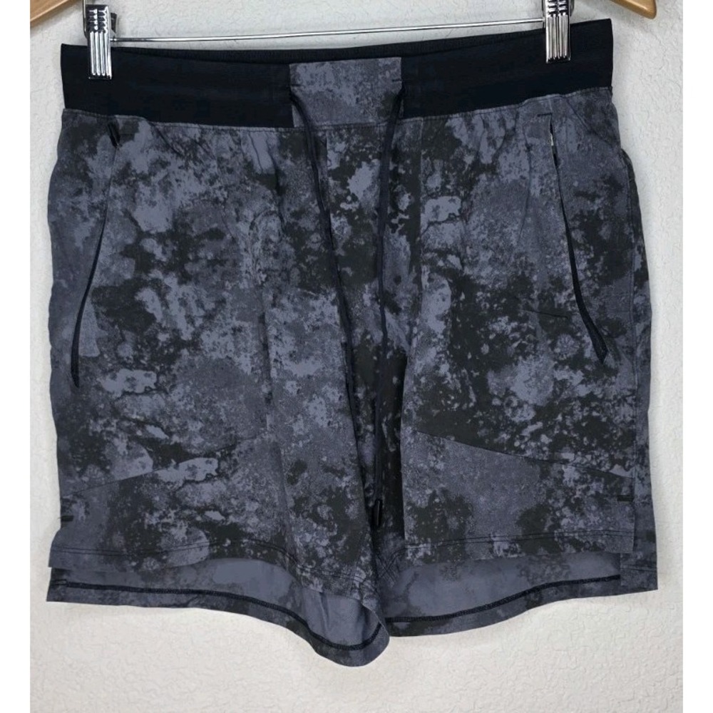 Lululemon License to Train Short 7" Lined LTT Men M Tactile Print 26561 Active